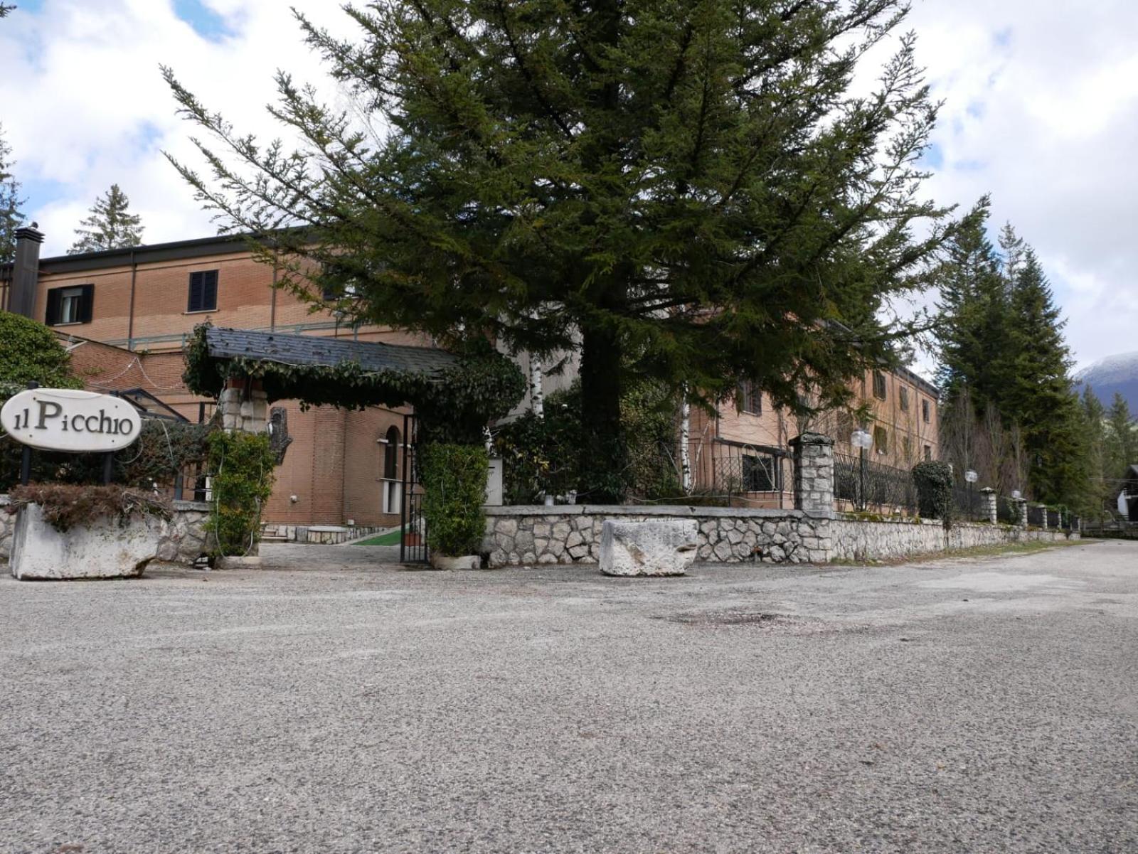 Lh Albergo Il Picchio Pescasseroli Bagian luar foto