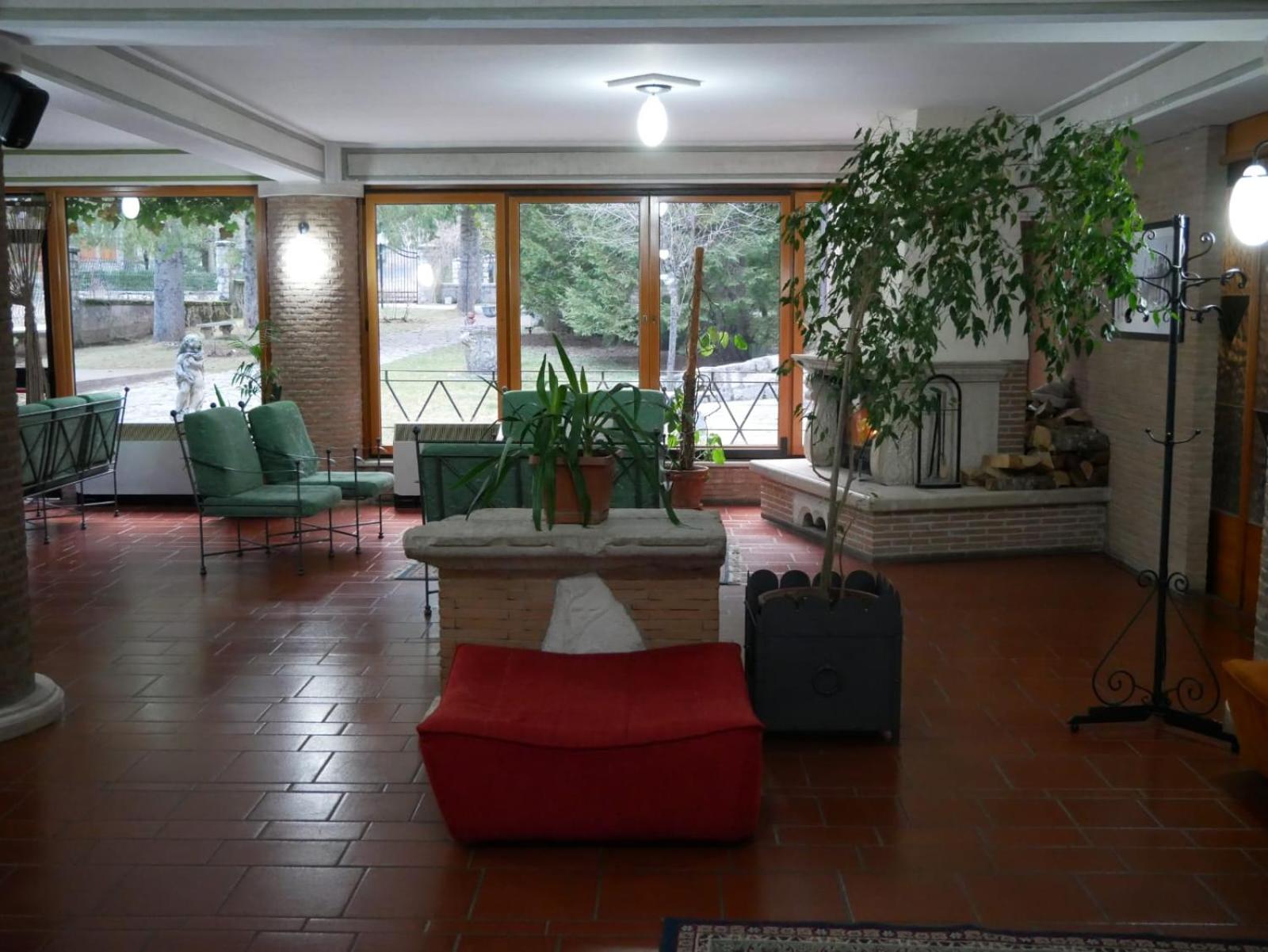 Lh Albergo Il Picchio Pescasseroli Bagian luar foto
