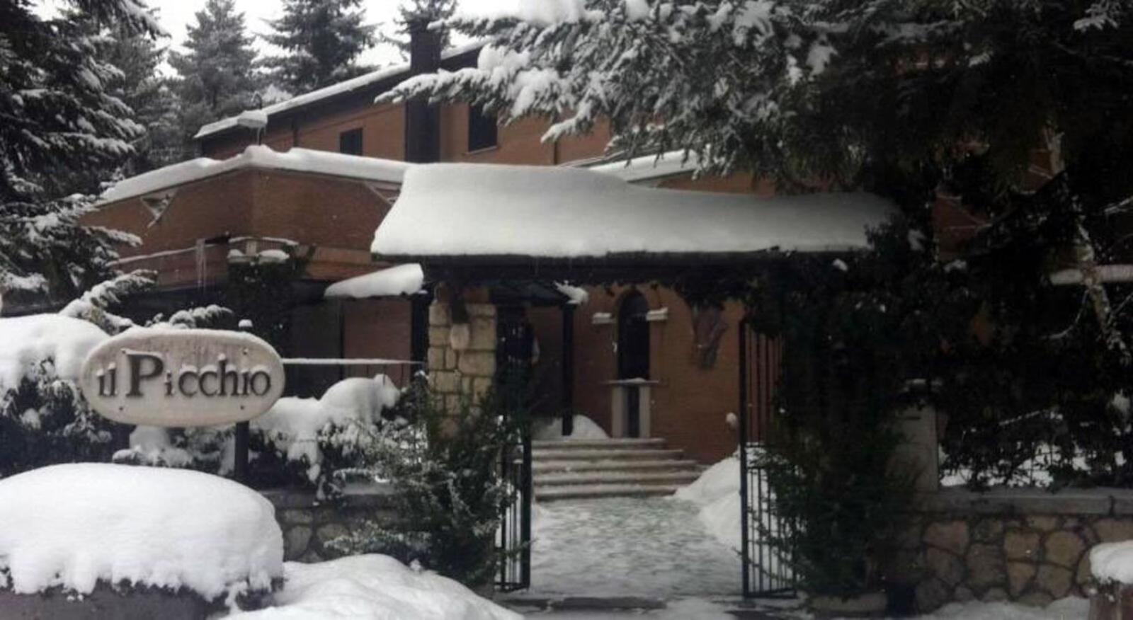 Lh Albergo Il Picchio Pescasseroli Bagian luar foto