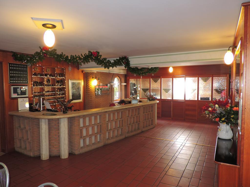 Lh Albergo Il Picchio Pescasseroli Bagian luar foto